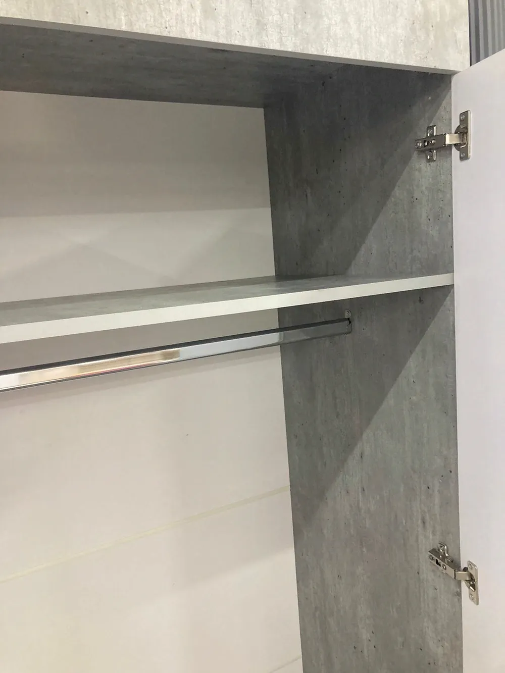 Шкаф многоцелевого назначения Инстайл ШК-29 бетон/белый