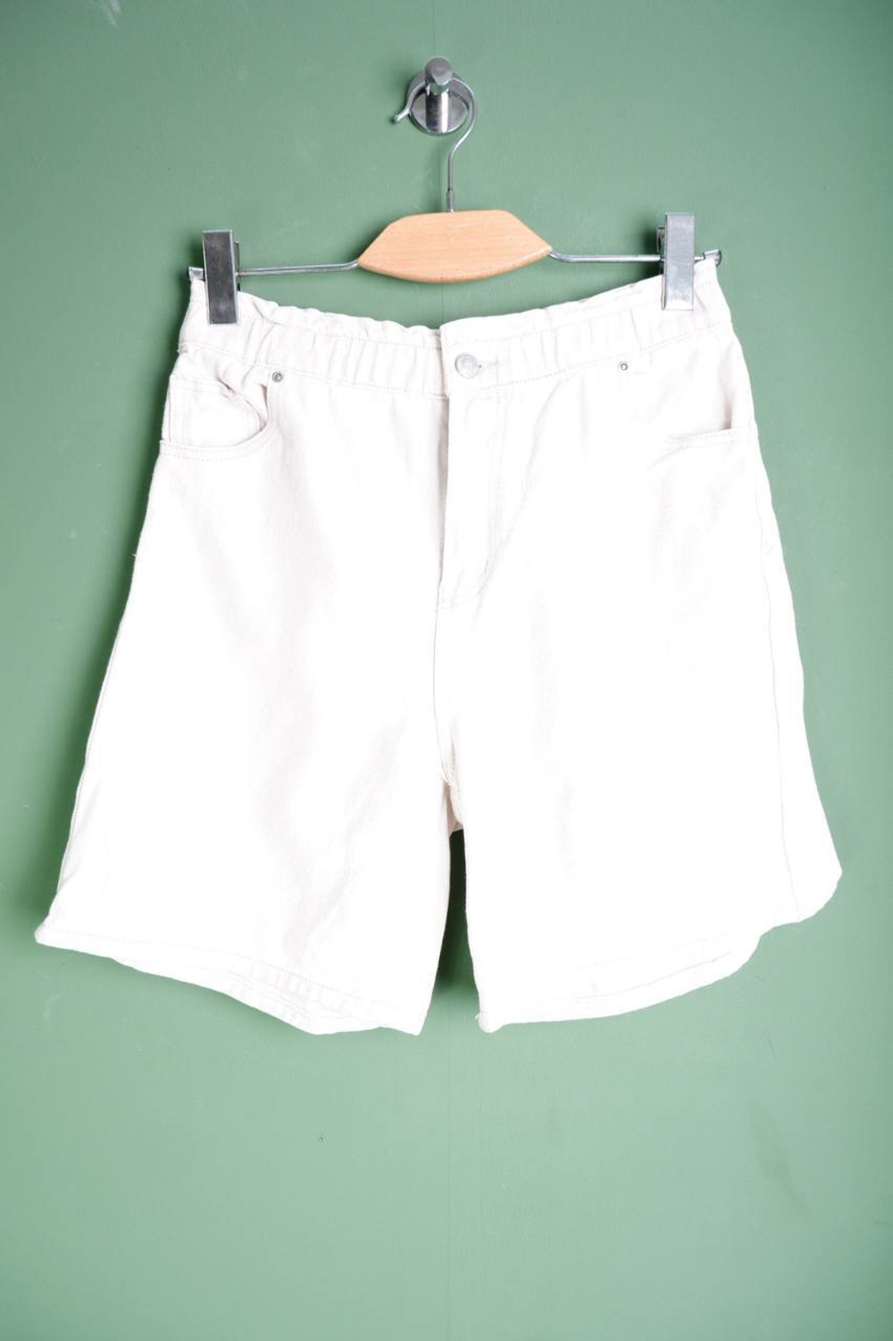 Шорты Zarina джинсовые, визуально на 42 размер