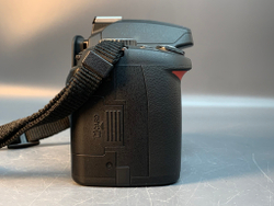 Nikon D60 body, 4000 кадров пробега