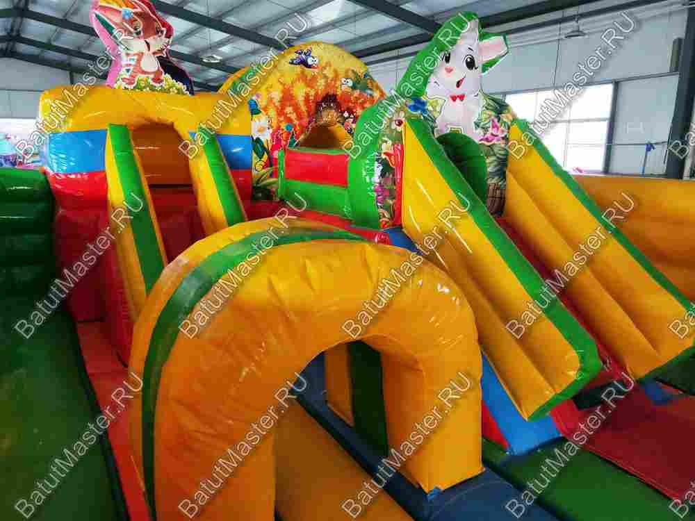 Надувной батут "Лесные друзья", 7*5*4 м