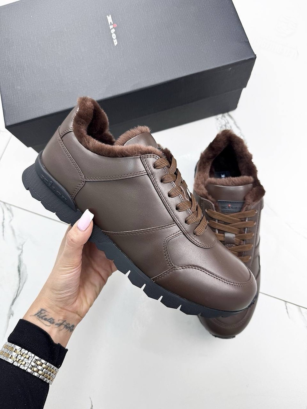 Кроссовки Kiton