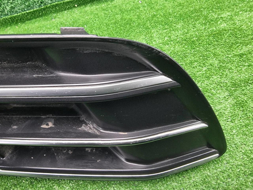 Решетка бампера правая Audi Q5 2 80A 17-20 S-line