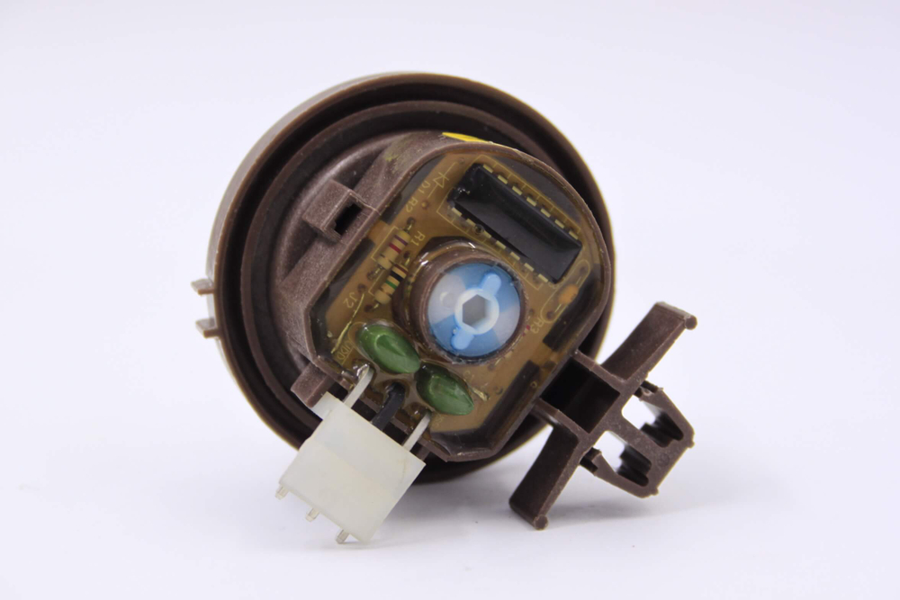 Прессостат (датчик уровня воды) стиральной машины Daewoo DL-DW13-H