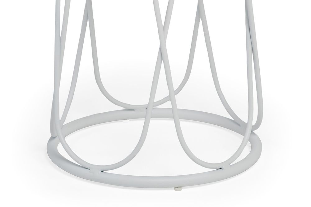 "Перу" журнальный стол из HPL круглый Ø40 H55, каркас из алюминия белый (RAL 9016) муар, цвет столешницы "серый мрамор"