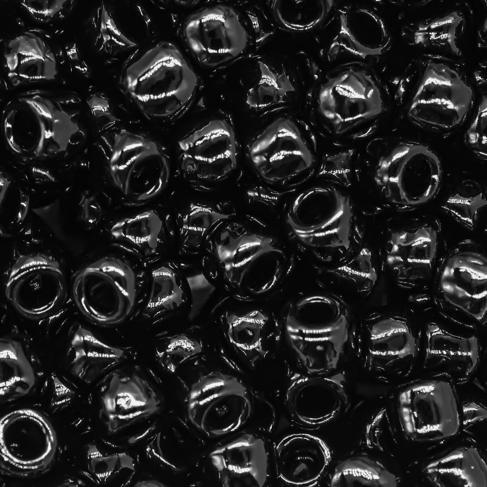 Японский бисер TOHO Round 6/0 (№49), непрозрачный глянцевый