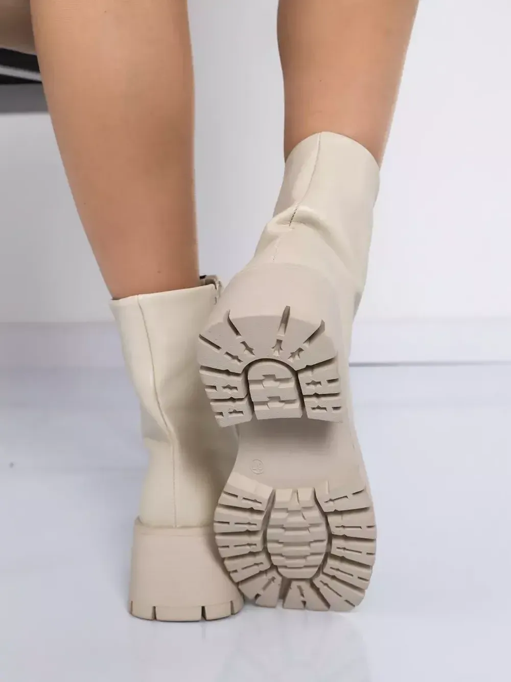 Ботинки демисезонные