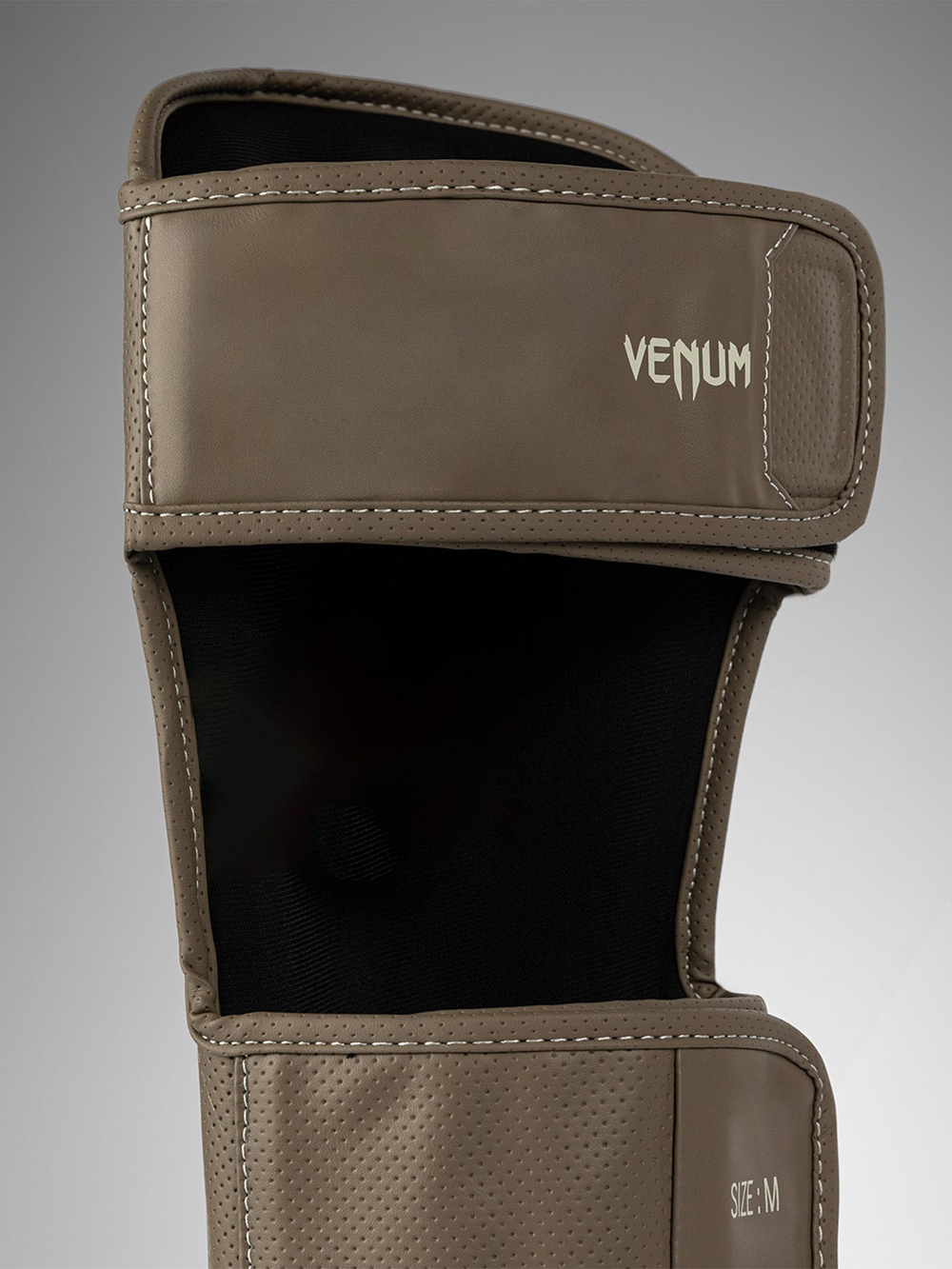 Щитки Venum Impact Evo Scales Brown
