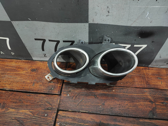 Насадка глушителя левая Geely Tugella 22-нв Б/У Оригинал 6044117700