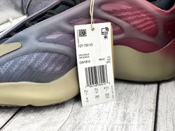 Yeezy 700 V3 Fade Carbon