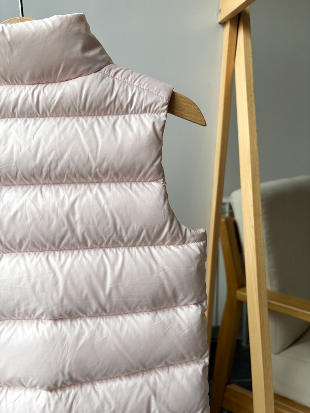 Пуховый жилет Moncler, 98