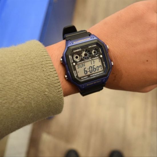 Часы CASIO AE-1300WH-2A