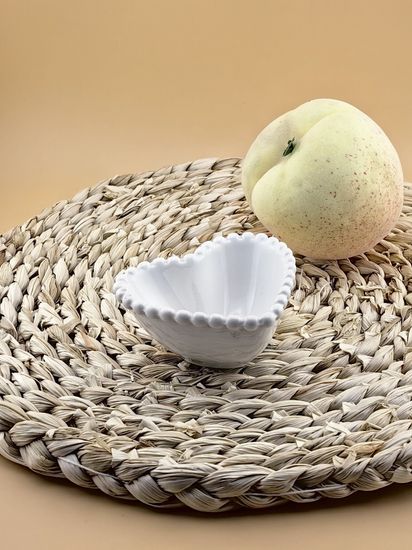 Блюдо-соусник сердечко 8х7,5х3,5 см. Бусины