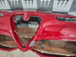 Бампер передний Alfa Romeo Giulia 15-нв Б/У Оригинал 68335409AA