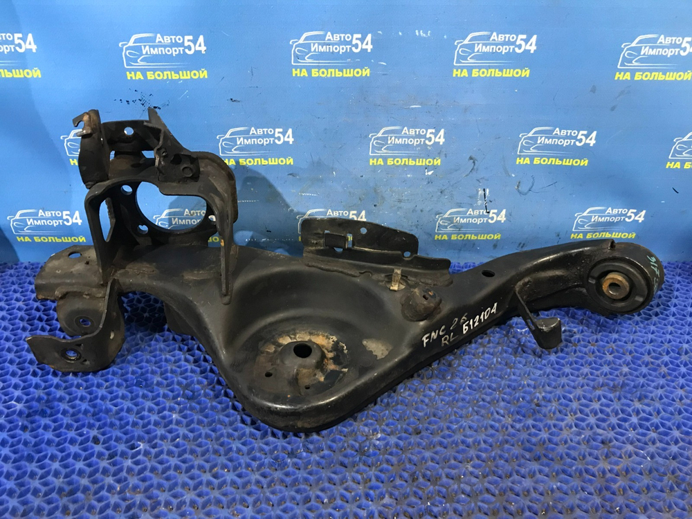 Рычаг задний левый NISSAN SERENA 2010-2016