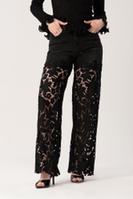 Джинсы с кружевом