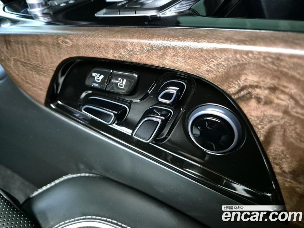 Genesis G90 3.8 AWD (12.2020)