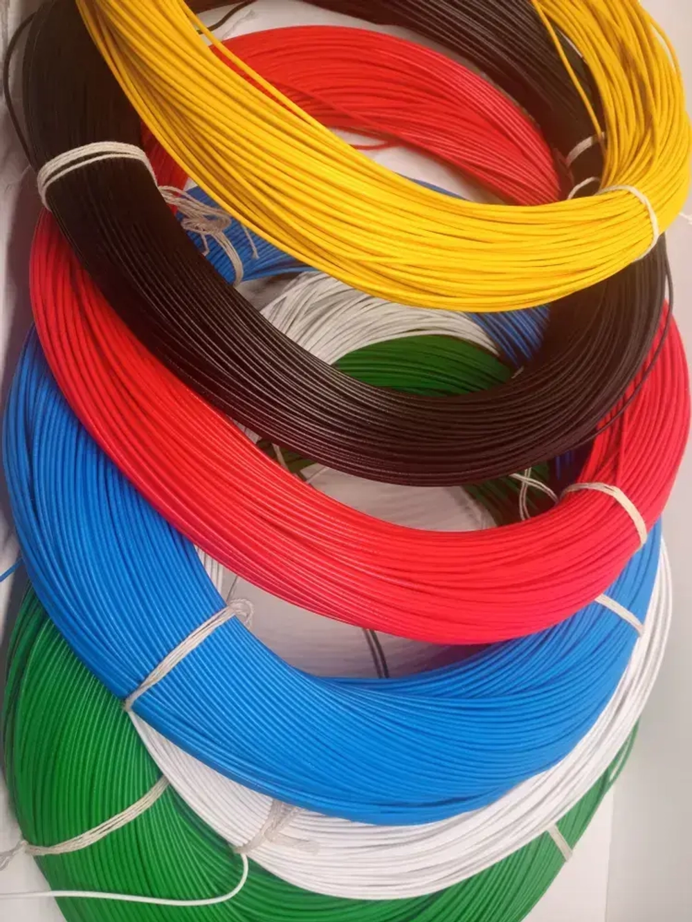 Набор монтажных проводов МГШВ 0,2 из 6 цветов, 30 метров