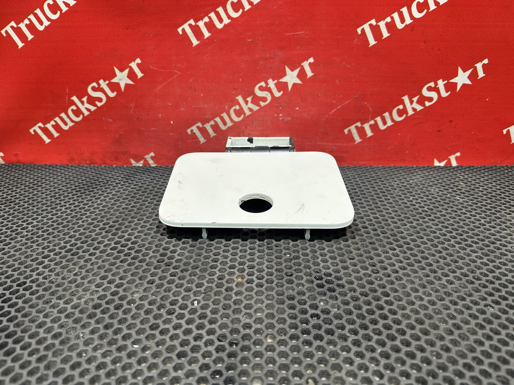 Заглушка подножки правая