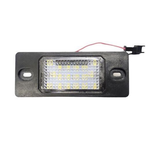 Плафон подсветки номера Porsche Cayenne