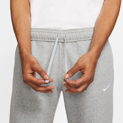 Теннисные брюки Nike Sportswear Club Fleece - grey heather/mate silver/white - Gray