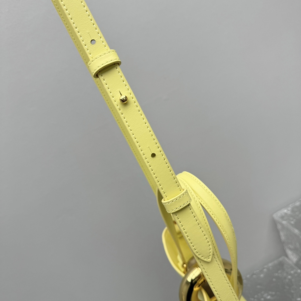 Jacquemus Small Bambola 24 cm