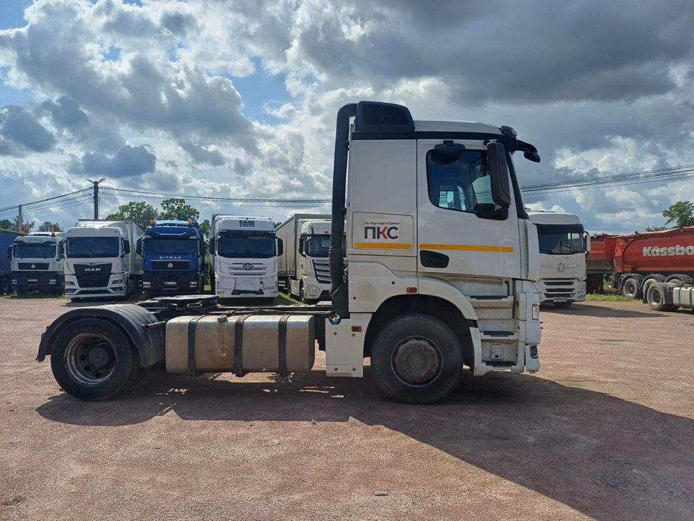 КамАЗ 54901 4x2 Седельный тягач 54901-94 (Дизельный, 11,9 л, 450 л.с., АТ)