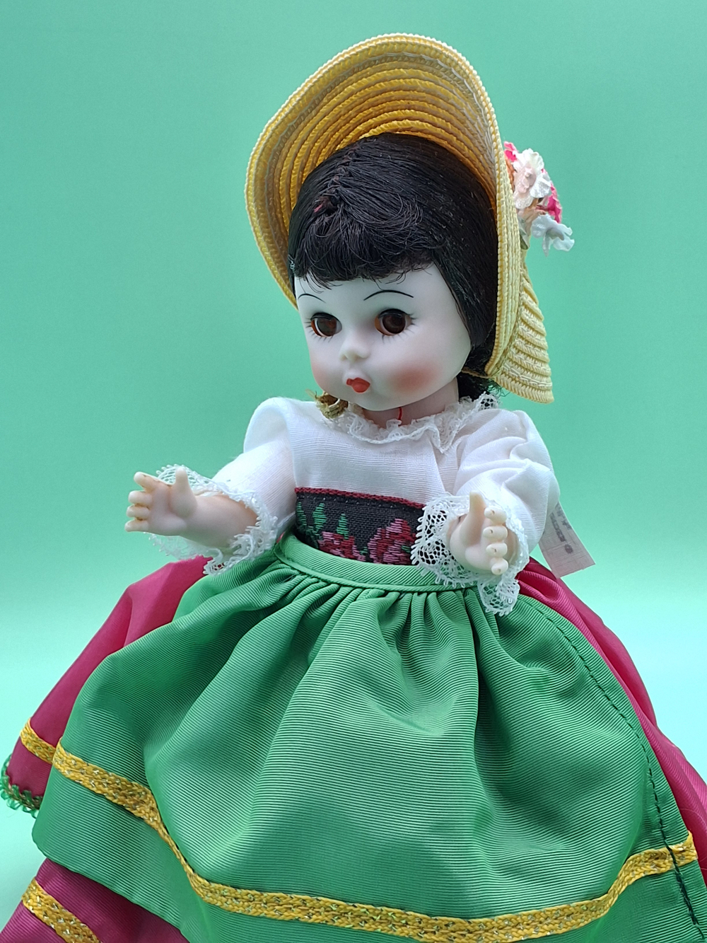 Коллекционная кукла Madame Alexander винтаж 033548