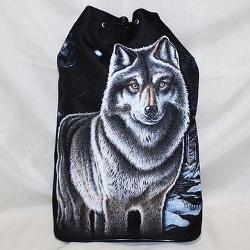 Торба Волк в снегу