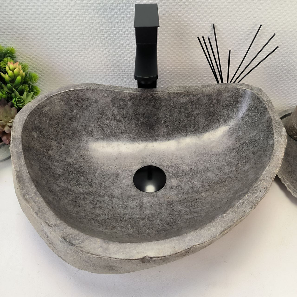 Раковина из речного камня RS-63306 (50*38*16) 0122
