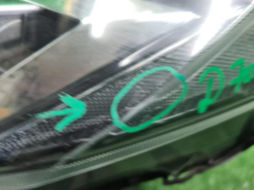 Фара левая Toyota Rav 4 CA40 (2015-2019) LED