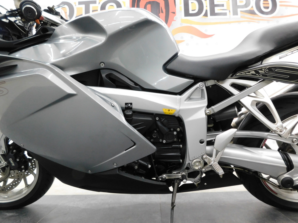 BMW K 1200 S 038121 2005