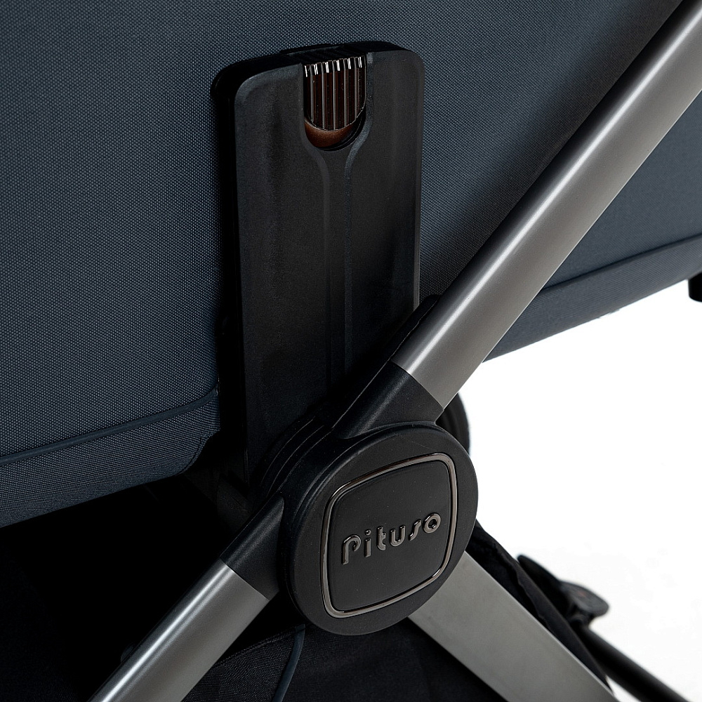 Детская коляска Pituso Mayla Plus 3 в 1 с автокреслом Santiso Pro Black Graphite