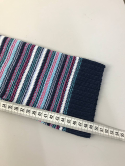 Свитер в узкую полоску 40 размер