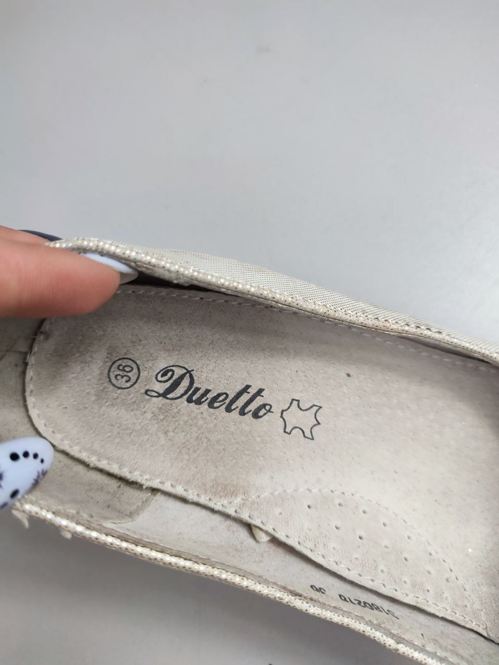 Туфли Duetto блестящие 36 размер