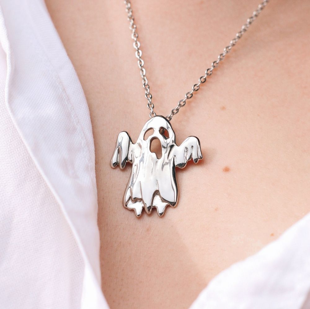 Подвеска Двор Привидение