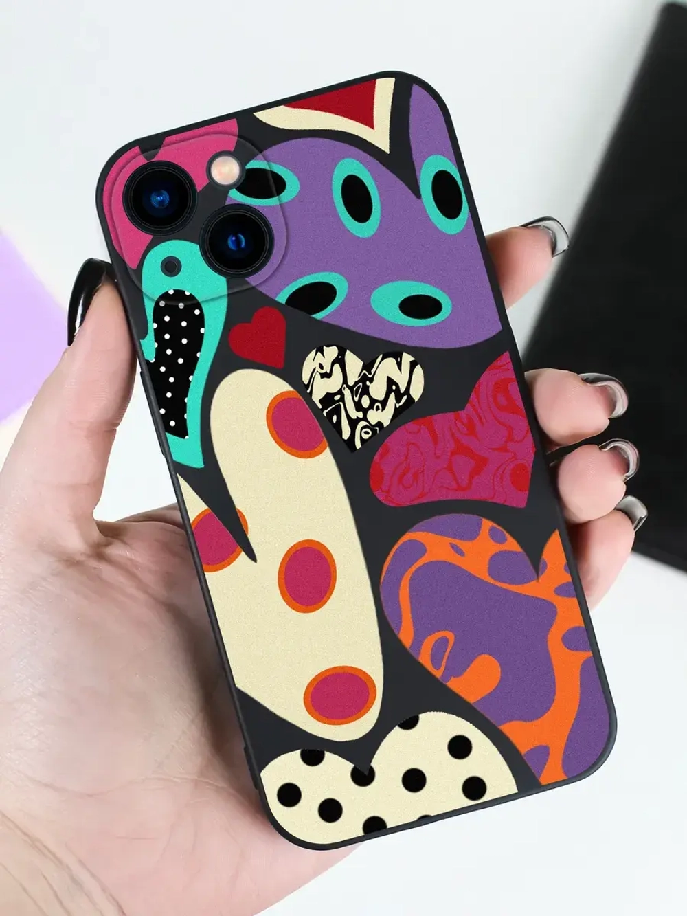 Чехол на iPhone 15 с принтом