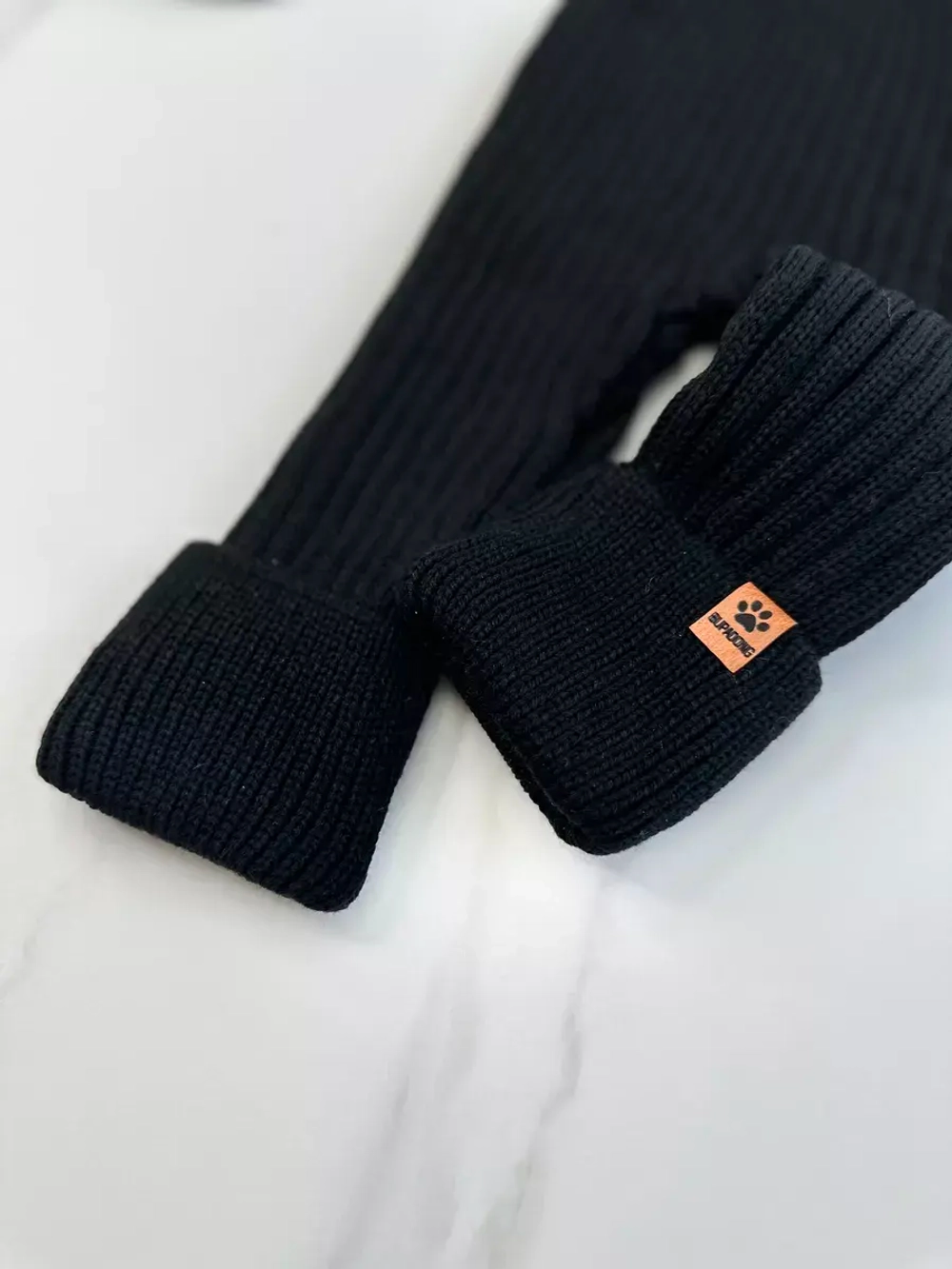 Вязаный костюм с шапкой для новорожденного