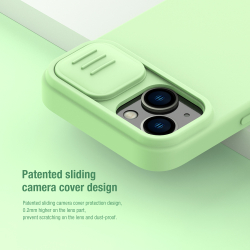 Твердый чехол покрытый мягким шелковистым силиконом зеленого цвета (Mint Green) от Nillkin для iPhone 14 и 13, серия CamShield Silky Silicone Case