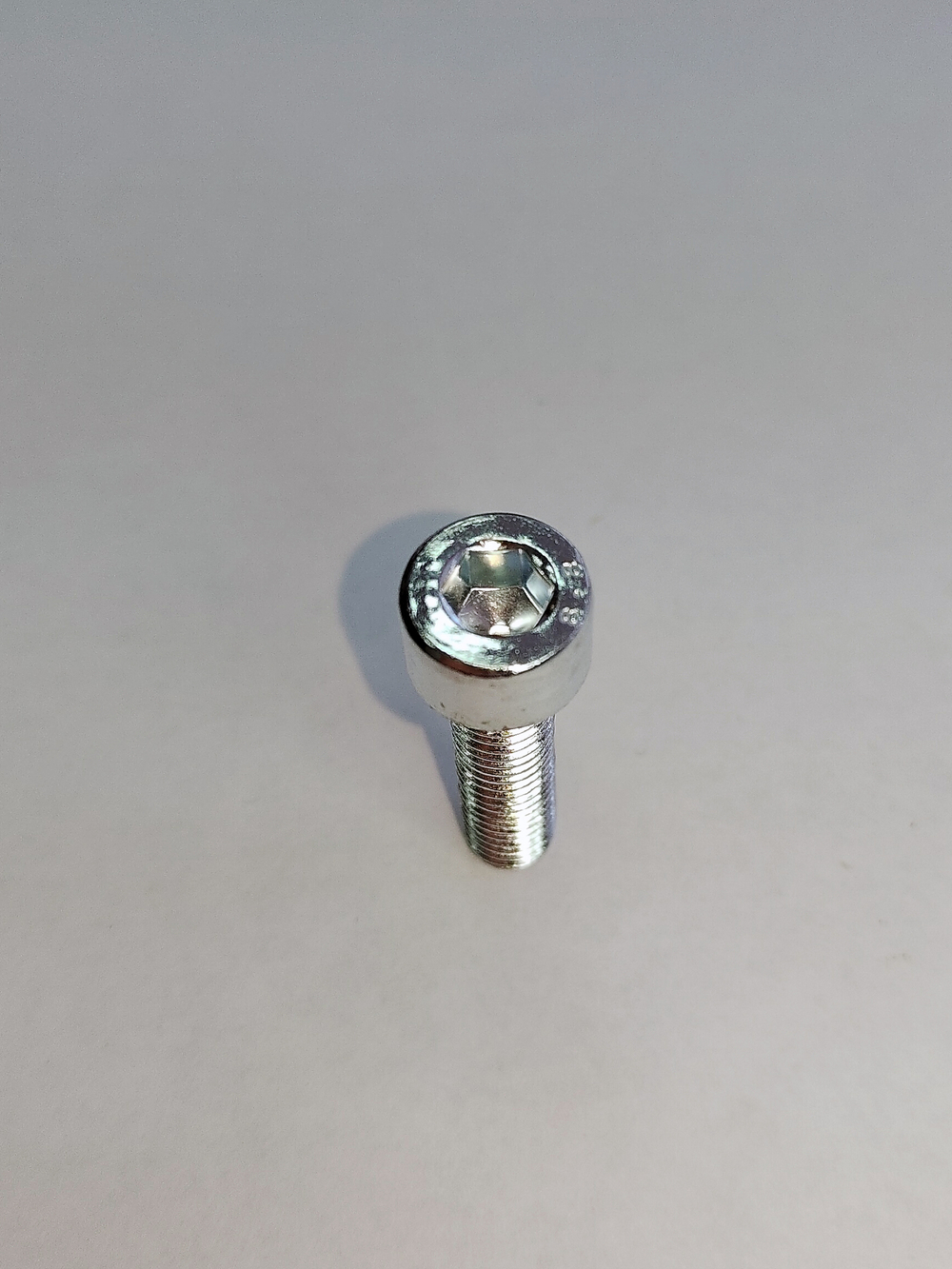 8х30 ОЦ. Винт П/Р с внут.шестигр. к.п.8.8 DIN912 (40 шт)