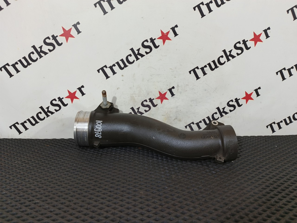 Патрубок интеркулера 2018 г.