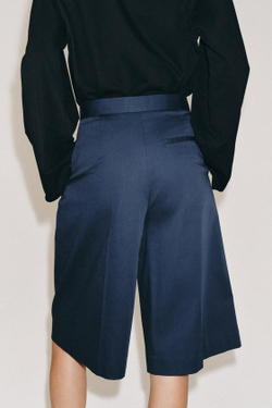 ZARA ШОРТЫ С ЗАЩИПАМИ — ZW COLLECTION, МОРСКОЙ СИНИЙ