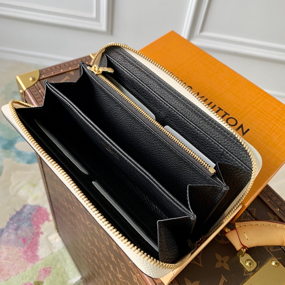 Louis Vuitton Zippy Wallet