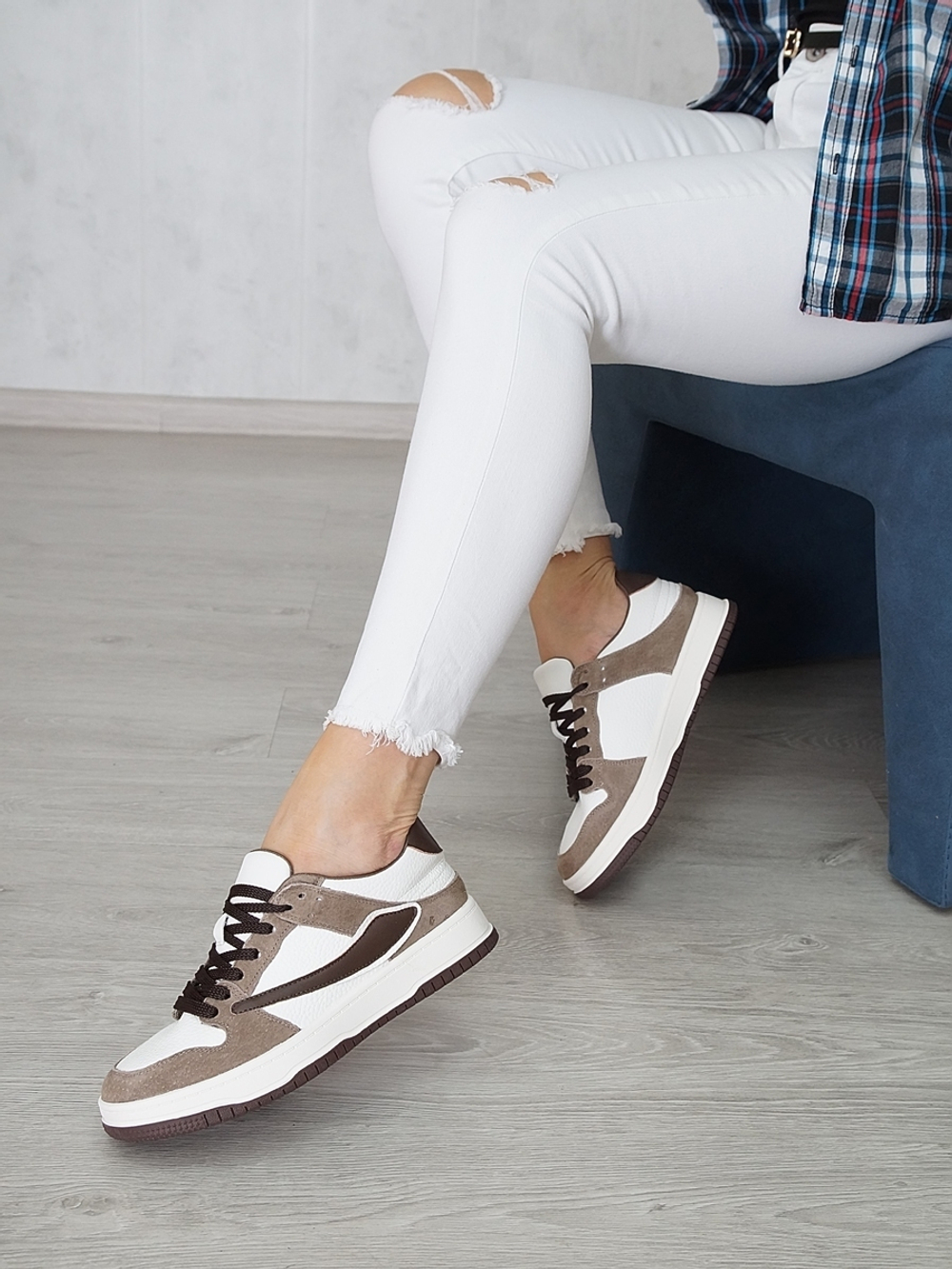 Кроссовки женские MALIN DEGELY 930-1