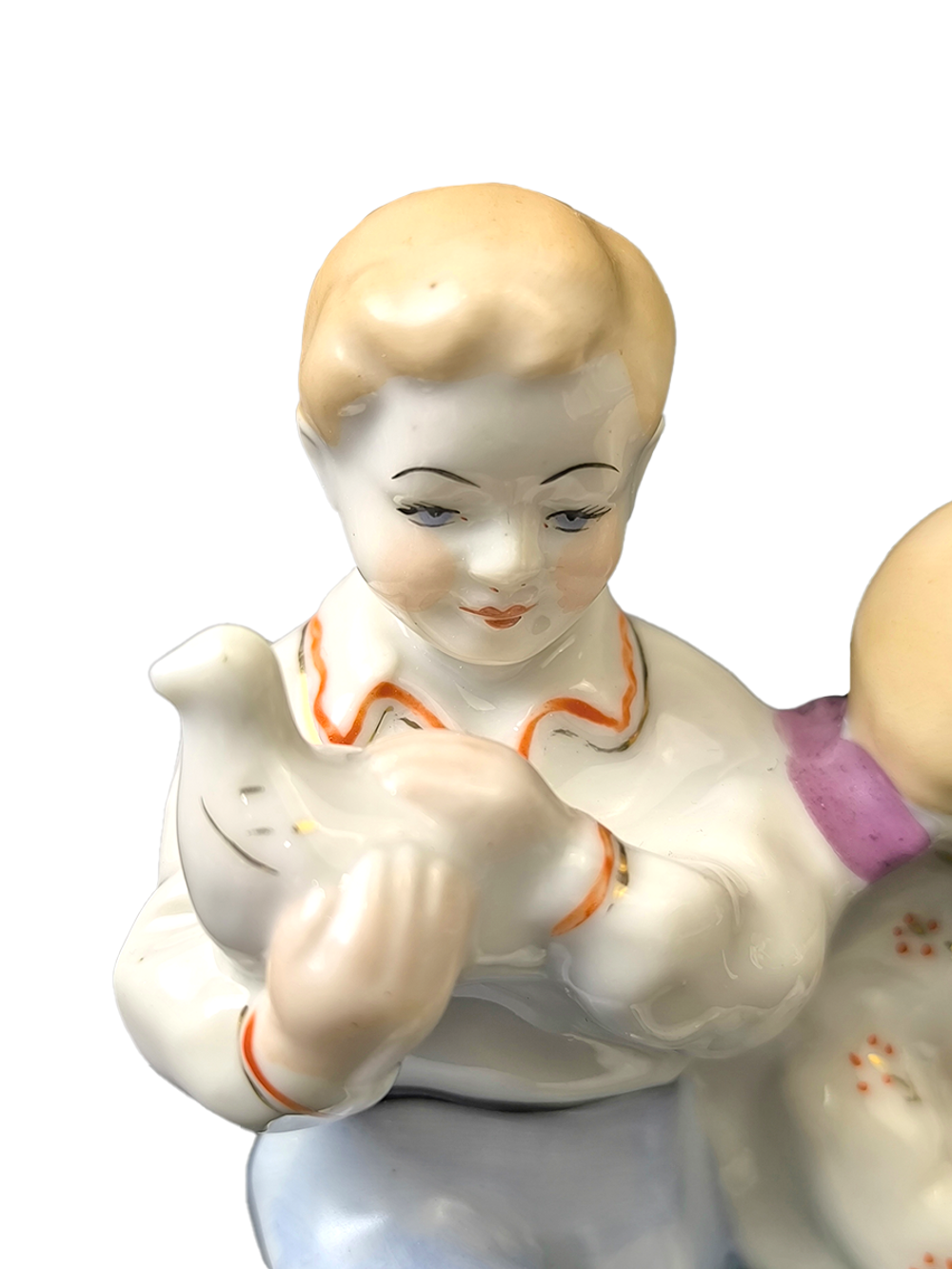 Фарфоровая статуэтка "Дети кормят голубей" Полонский ЗХК