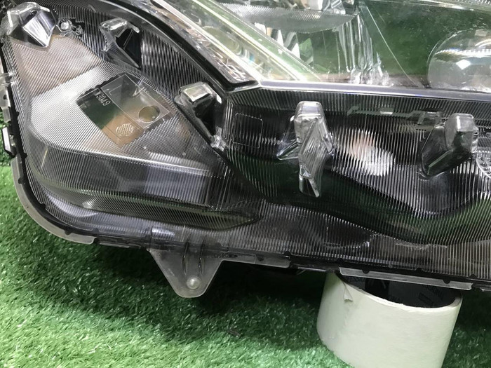 Фара левая Toyota Rav 4 CA40 (2015-2019) LED