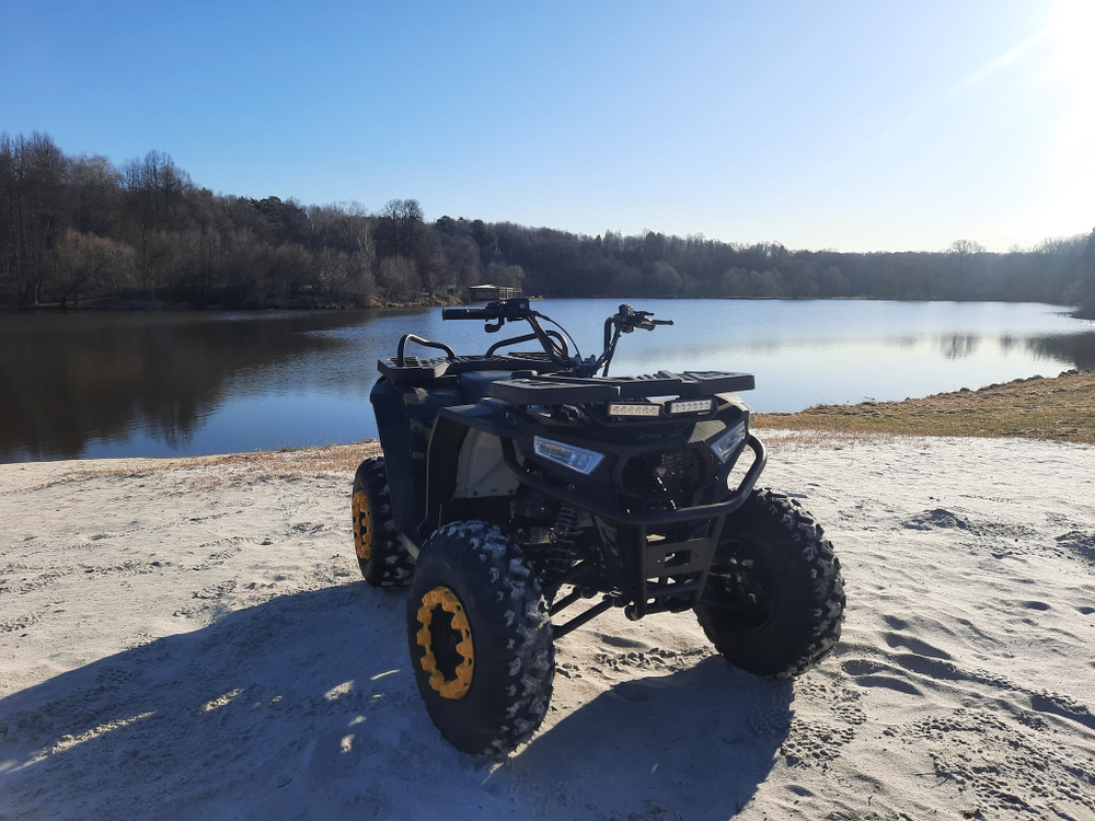 Квадроцикл бензиновый MOTAX GRIZLIK W200