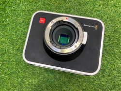 Blackmagic Cinema Camera EF 2.5K