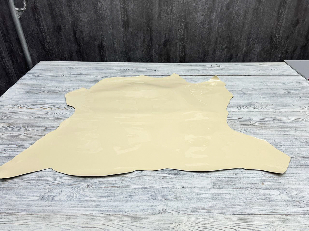 Vernissage Butter Milk (0,8-1,0 мм), цв. Бежевый, натуральная кожа