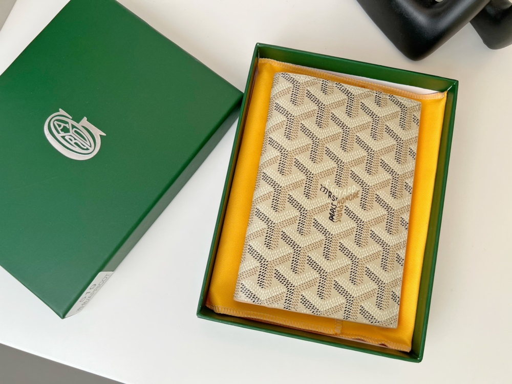 Goyard Passport Cover