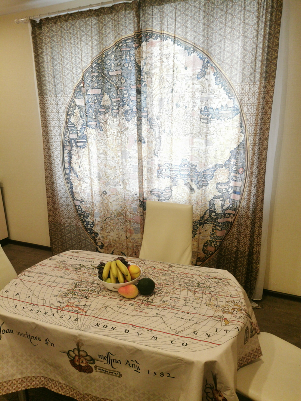 Скатерть "Карта мира Жоана Мартинеса"